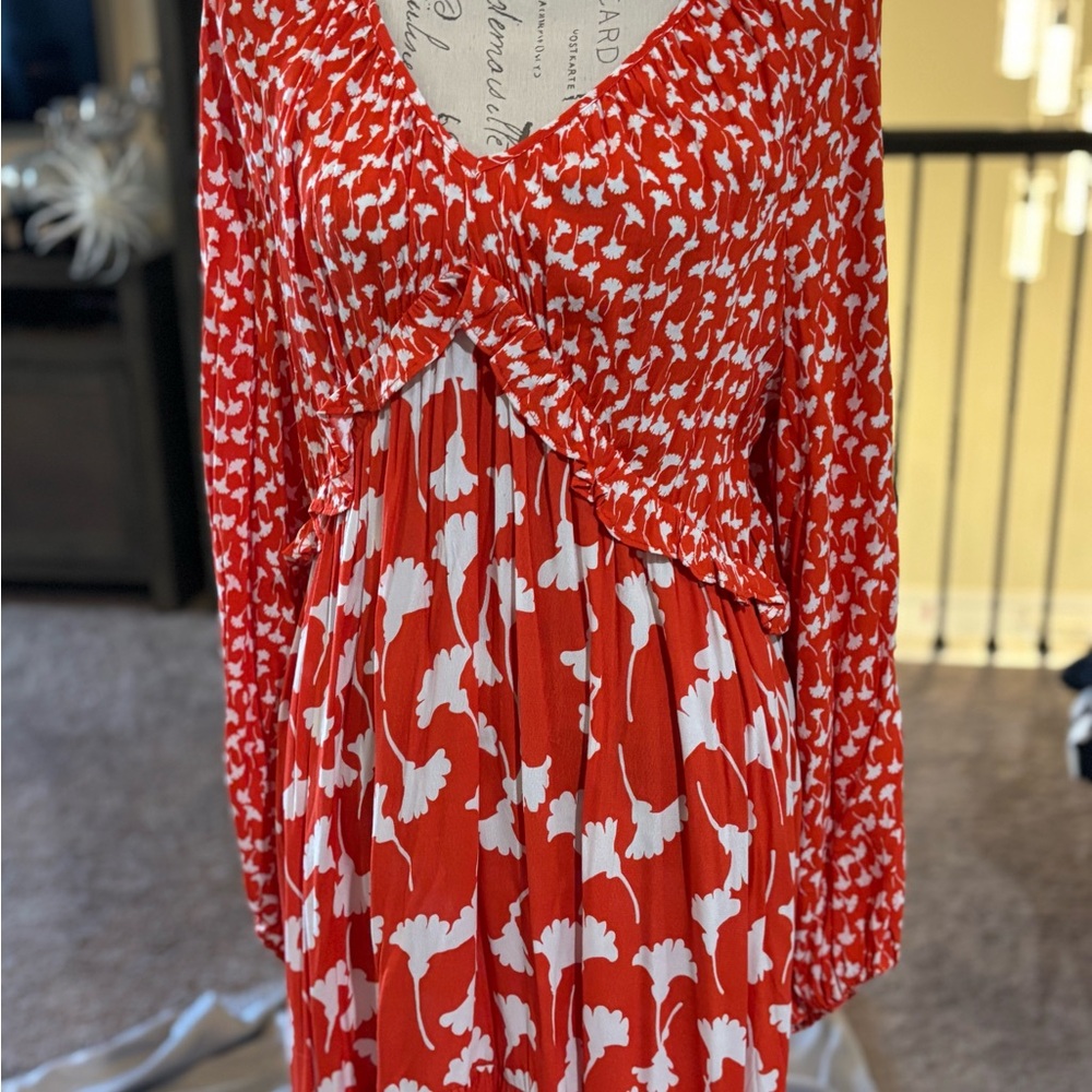 Diane Von Furstenberg Vibrant Red and White Skirt